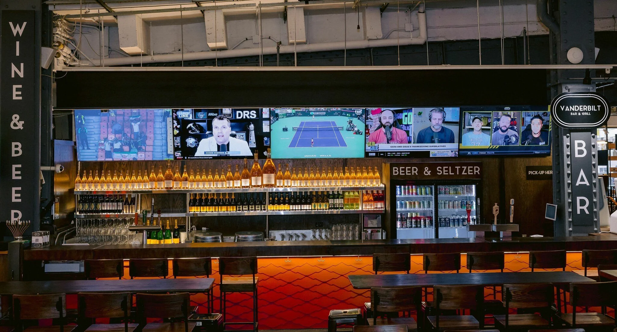 Market Bar & Grill | Sports Bar & Craft Cocktails | 6 1/2